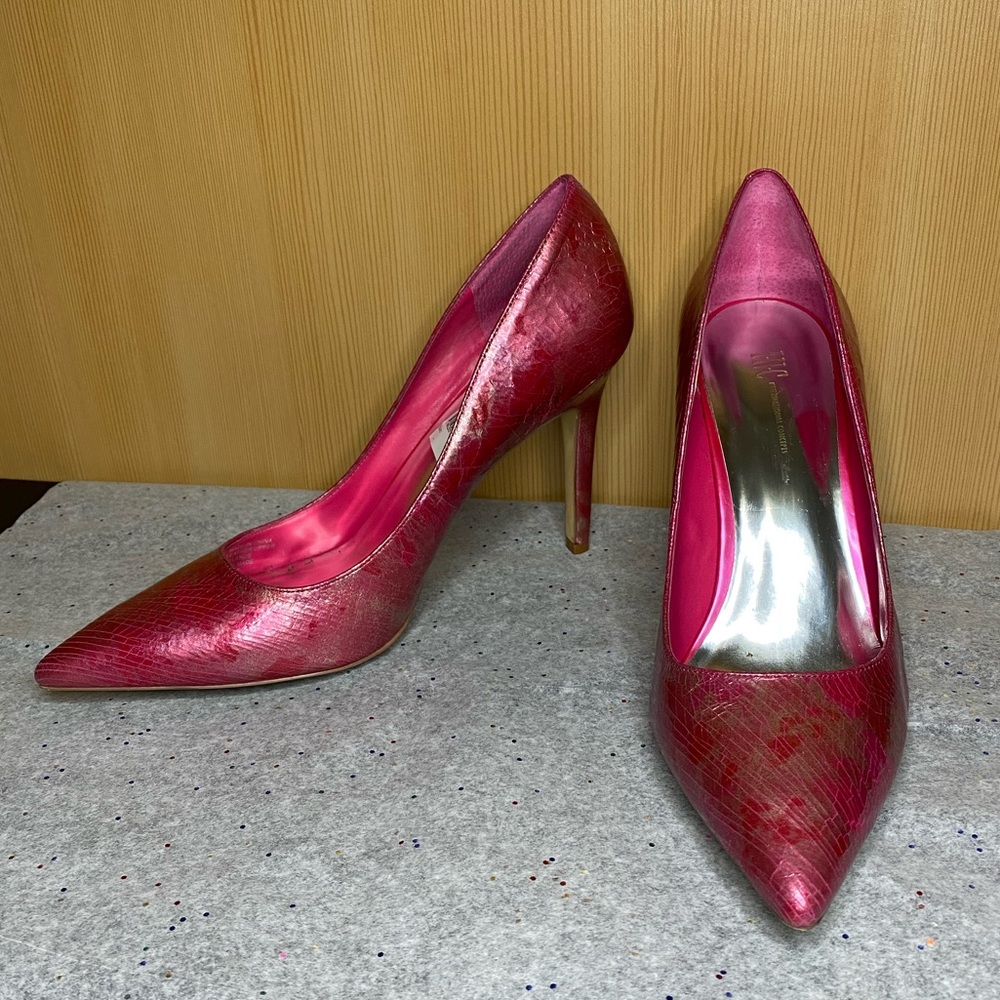 Hot pink heel